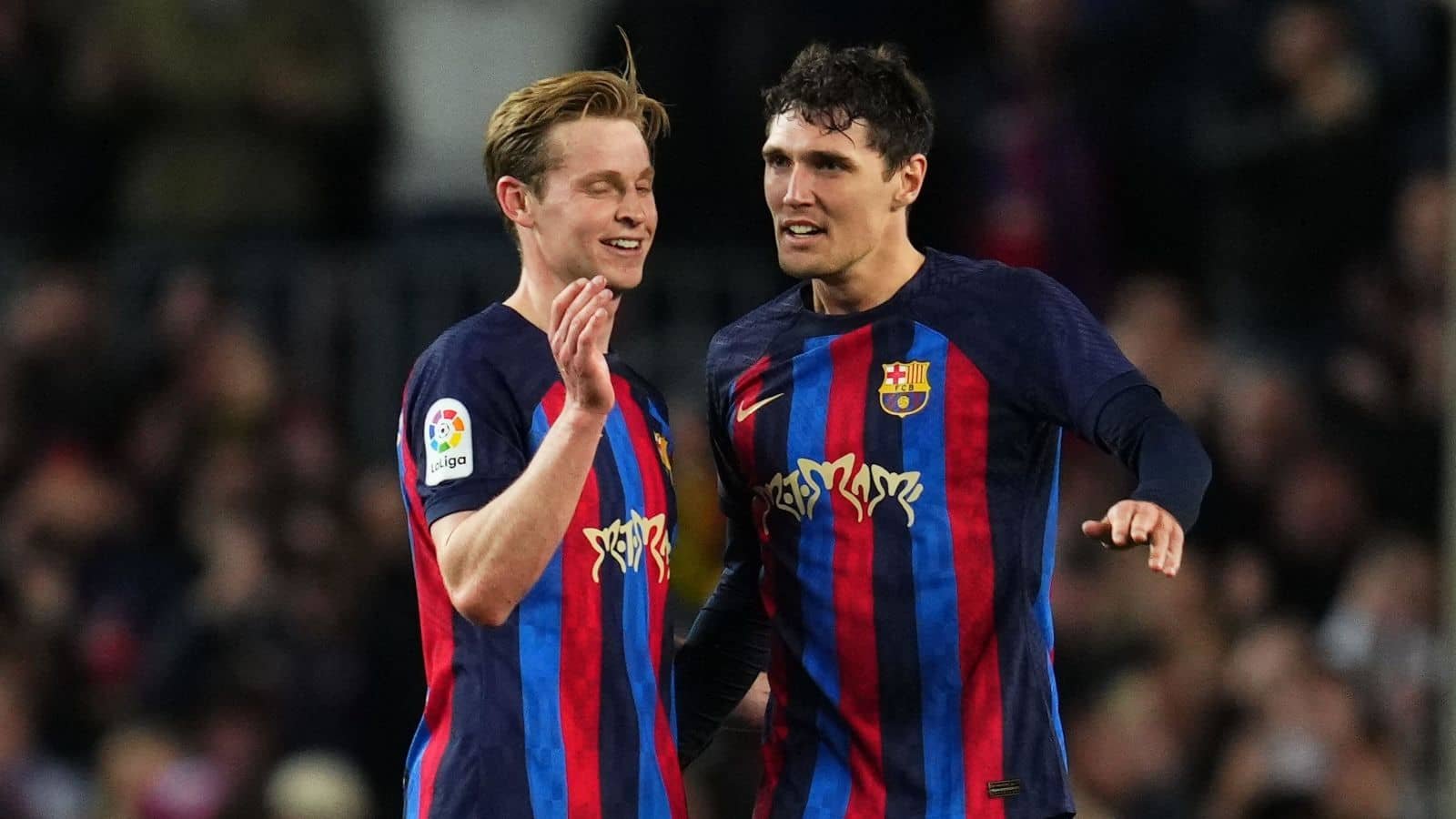 Barcelona star nears return as Manchester United moves to sign him.