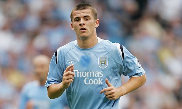 A hooligan at home as well as on the pitch.. Former Manchester City star kicks his wife in the head!